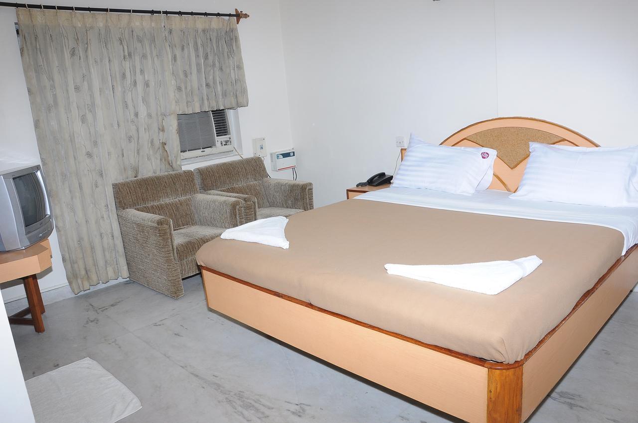 Hotel Annamalai Tiruchirappalli Exterior photo